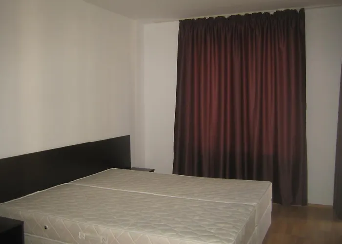 Admiral Plaza Apartments