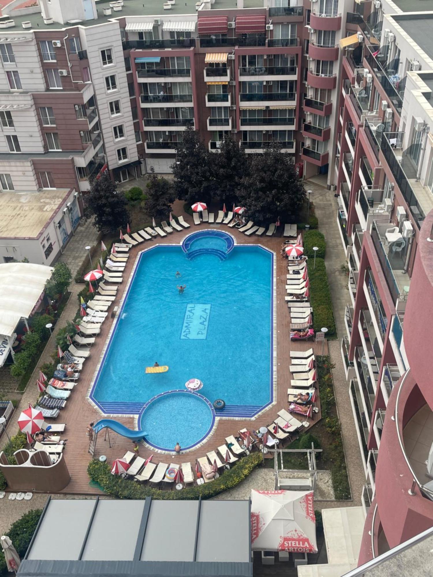 Admiral Plaza